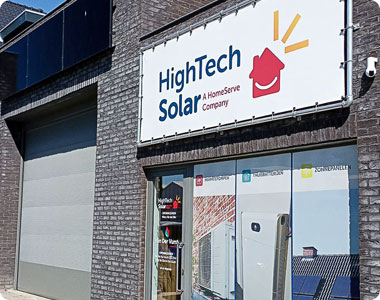 vitrine et enseigne High Tech Solar à Erpe-Mere